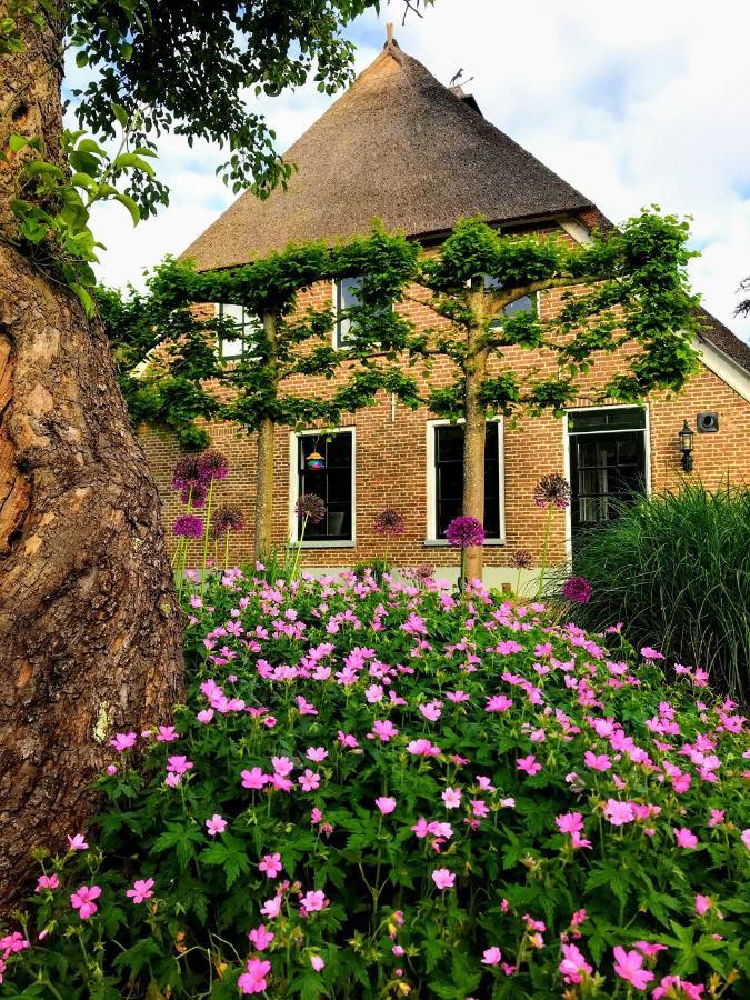 In De Tuin In Gees Villa ภายนอก รูปภาพ